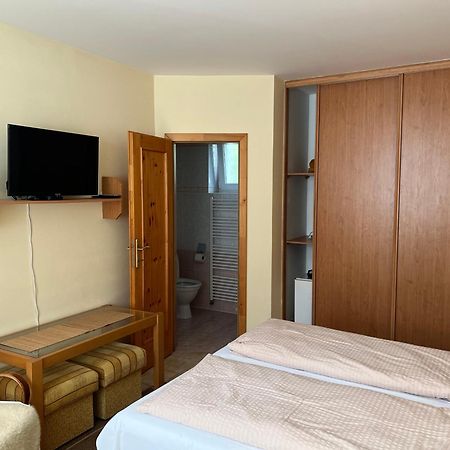 Apartament Privat Pekny Dvor Rajecké Teplice Zewnętrze zdjęcie