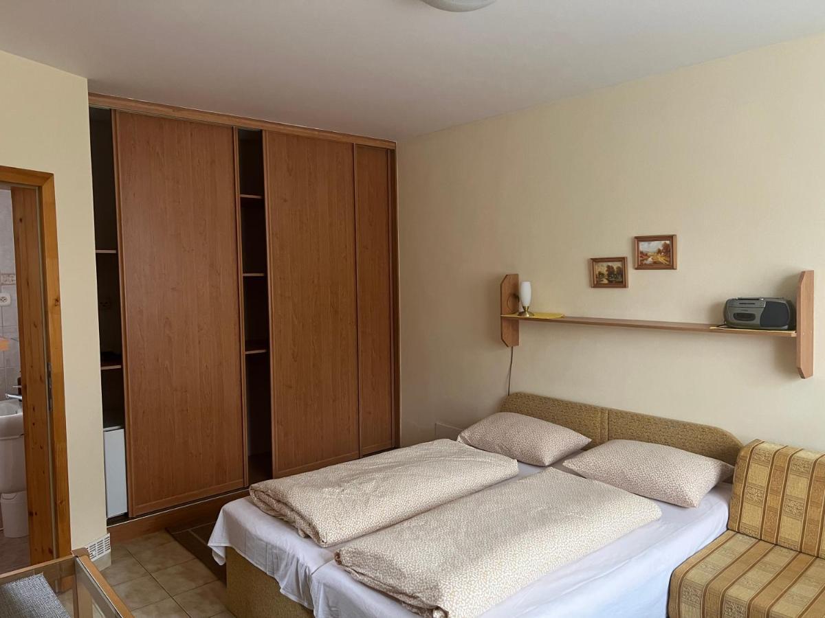 Apartament Privat Pekny Dvor Rajecké Teplice Zewnętrze zdjęcie