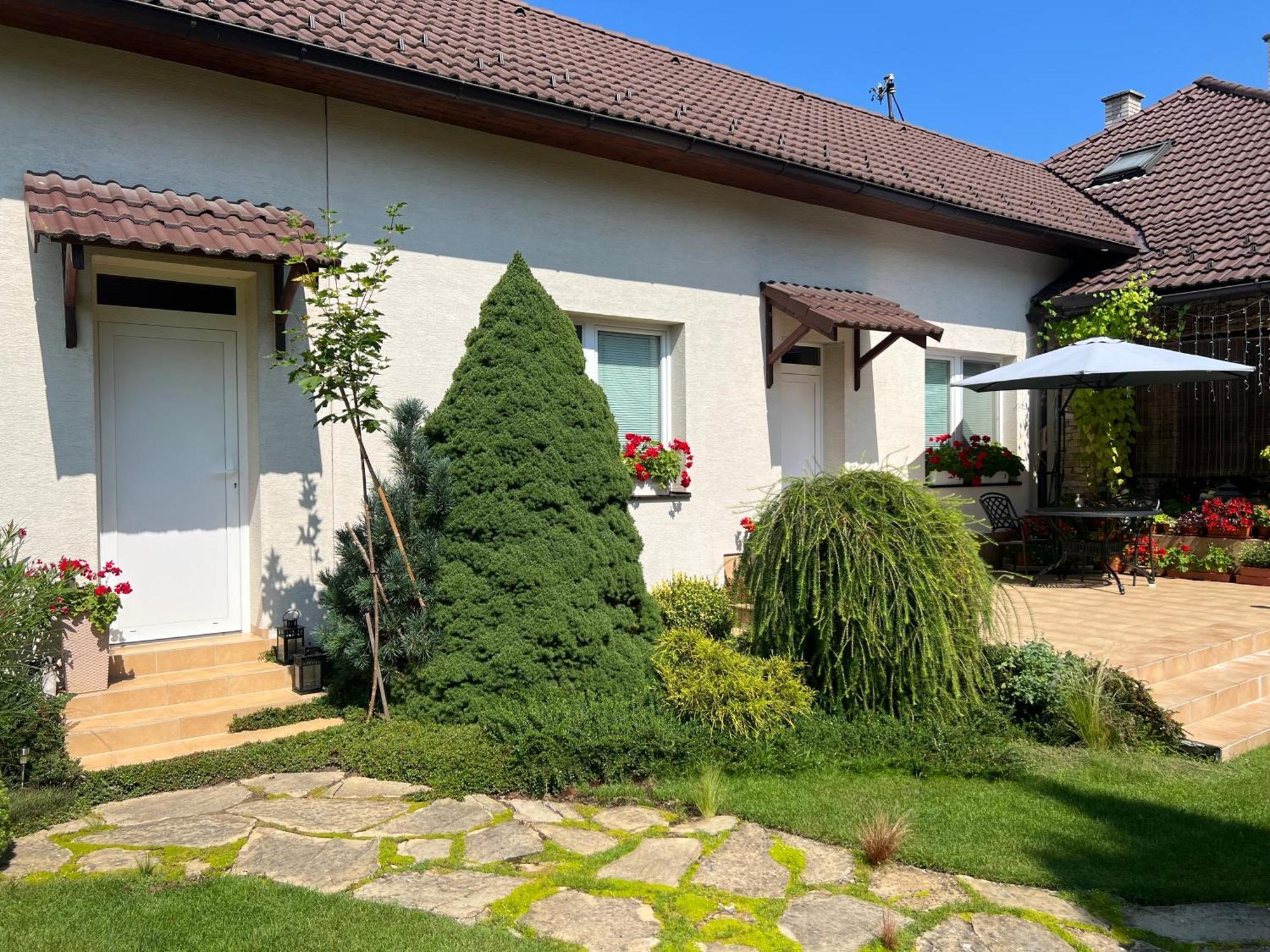Apartament Privat Pekny Dvor Rajecké Teplice Zewnętrze zdjęcie