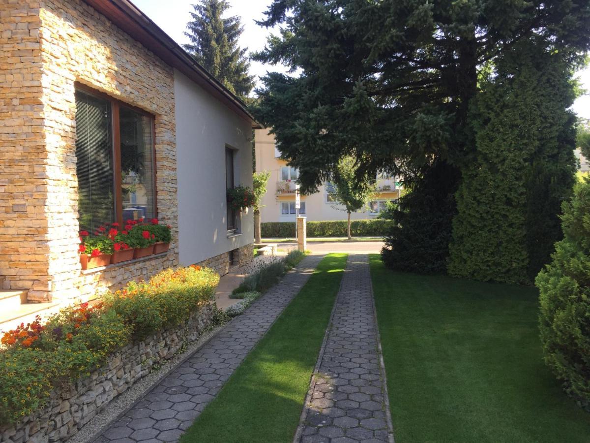 Apartament Privat Pekny Dvor Rajecké Teplice Zewnętrze zdjęcie